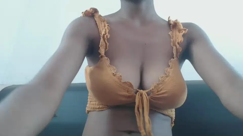 Offline Harenah555 on Cam4