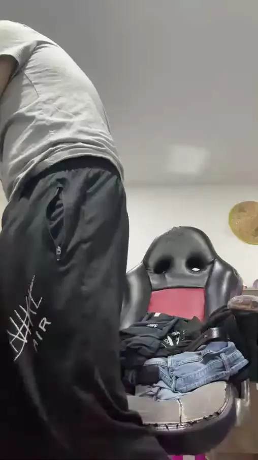 Offline Hot19a on Cam4