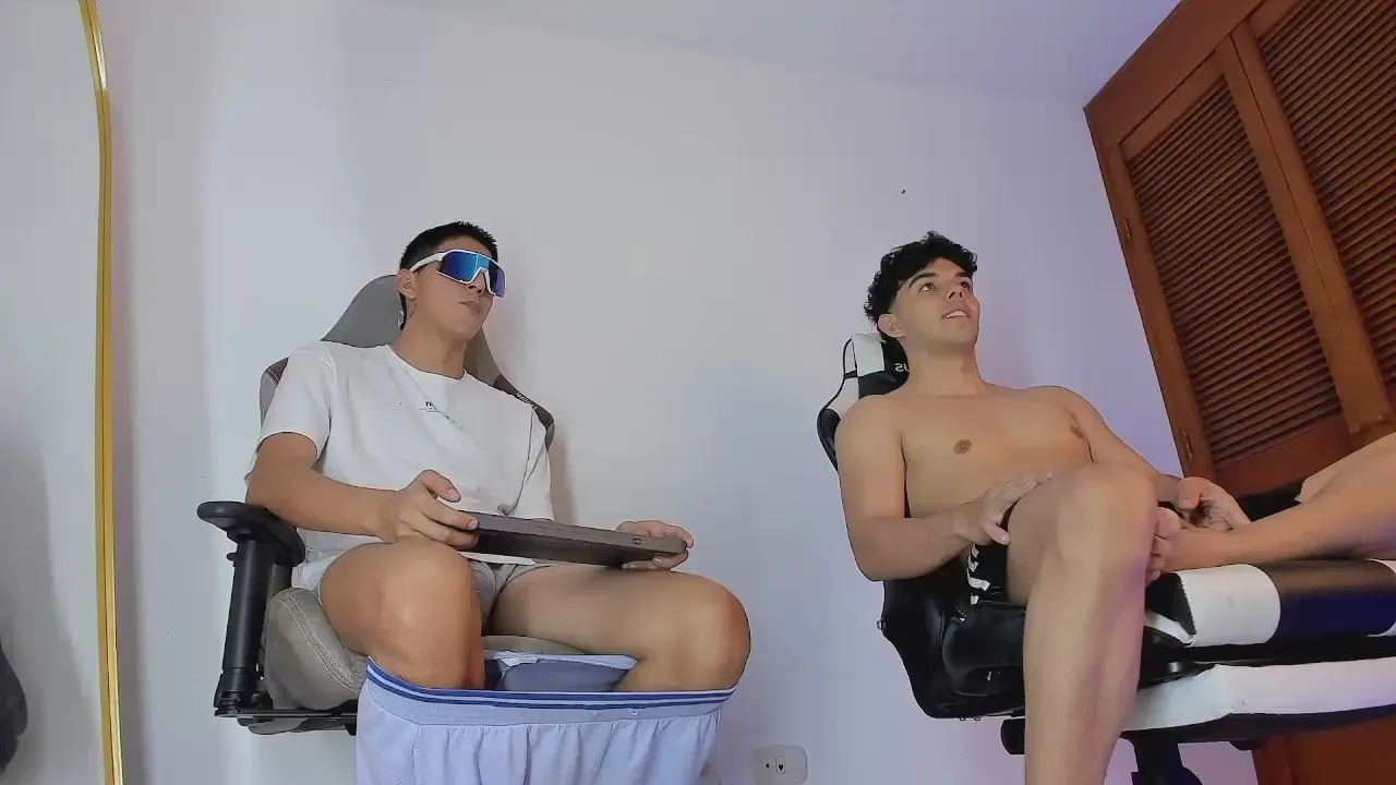 hot_boys4 —  #milk #deepthroat #bigass #masturbation #anal #ass