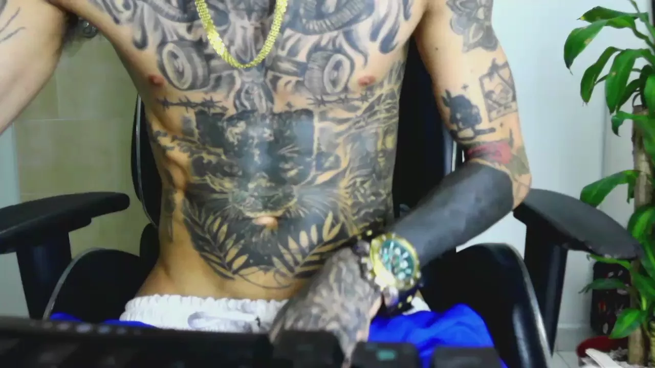 Offline Hot_tattoo_ on Cam4