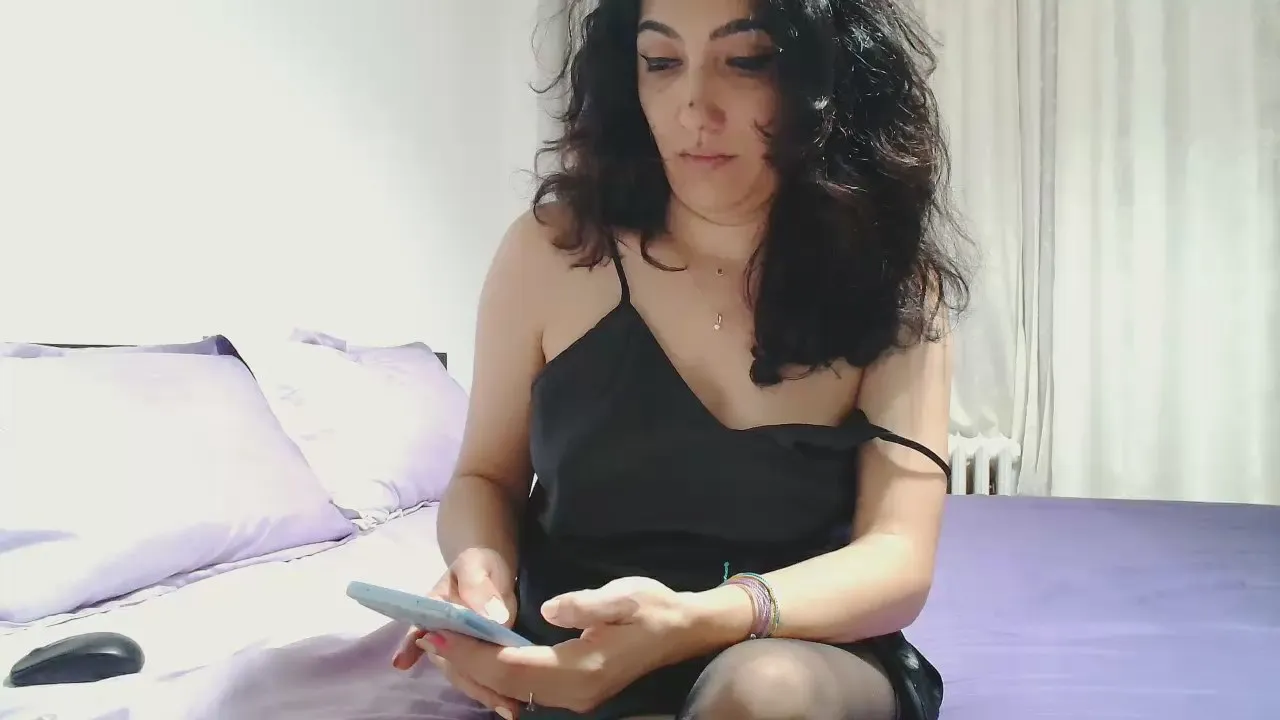 Offline HotSpicyMiss on Cam4