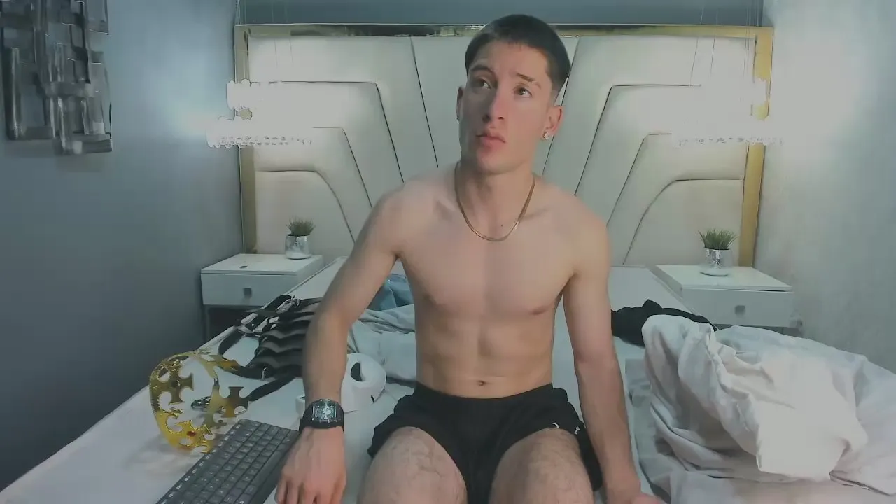 Freechat HunterHeat_ on Cam4