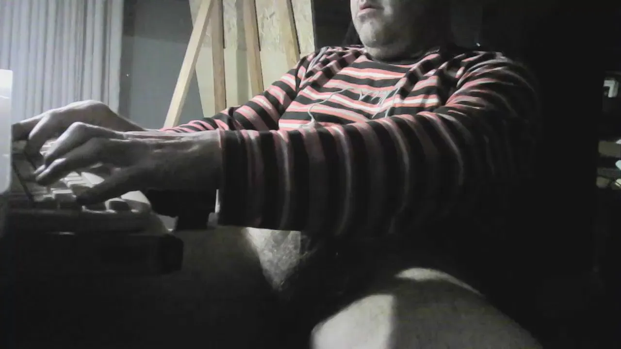 Offline ima_vit on Cam4