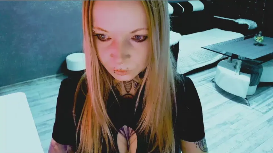 Freechat InesDesire on Cam4