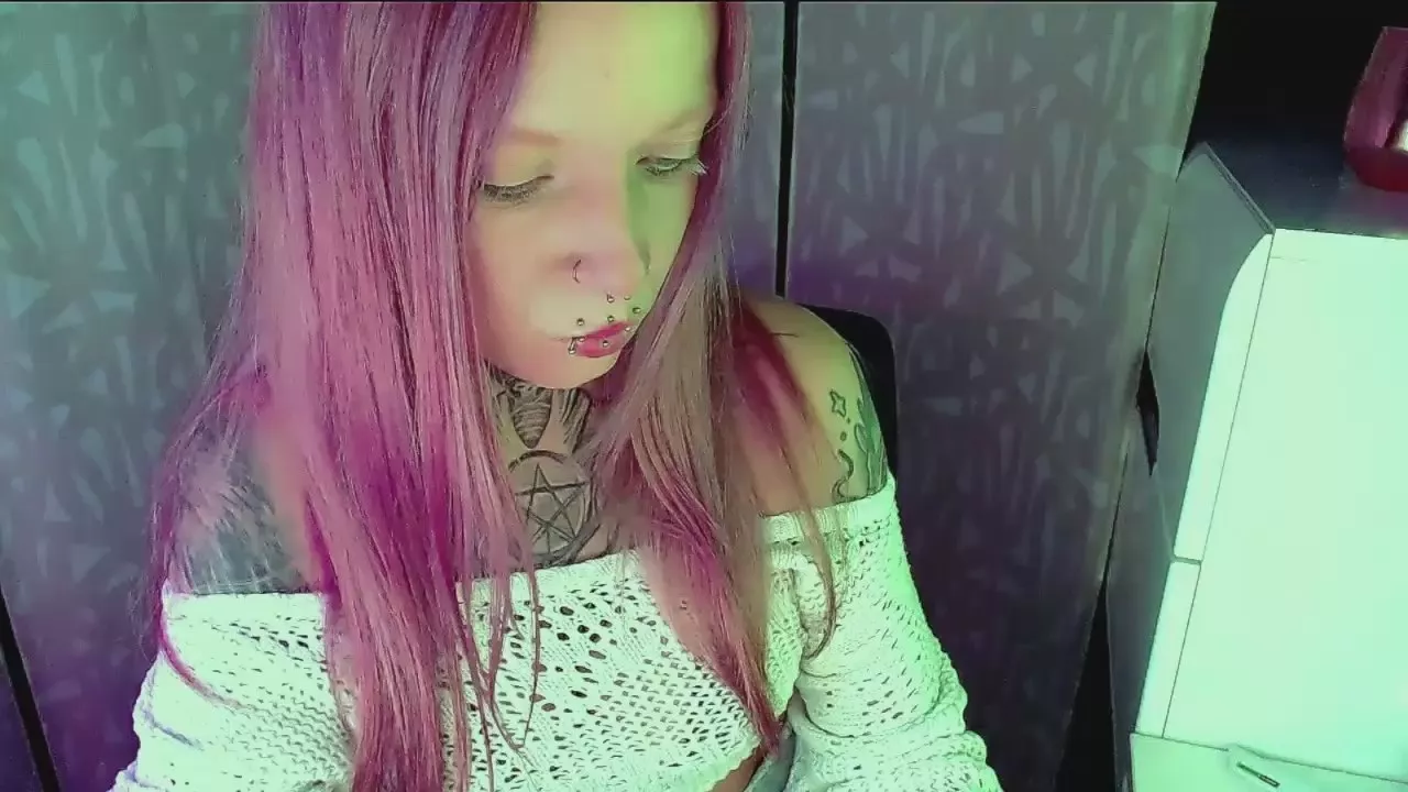 Freechat InesDesire on Cam4