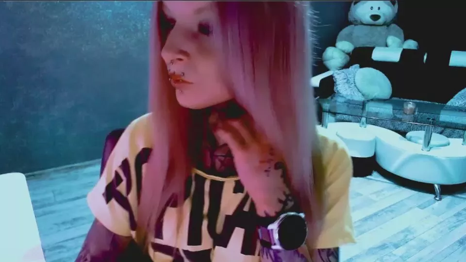 Freechat InesDesire on Cam4