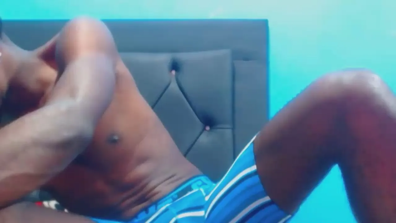 jaycolinss —  #pee #cum #masturbation #armpits #C2C #feet