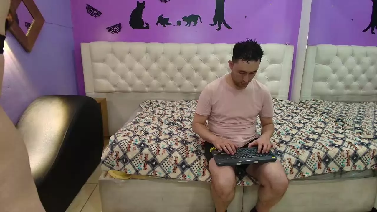 JeremmyAndStacy on Cam4 