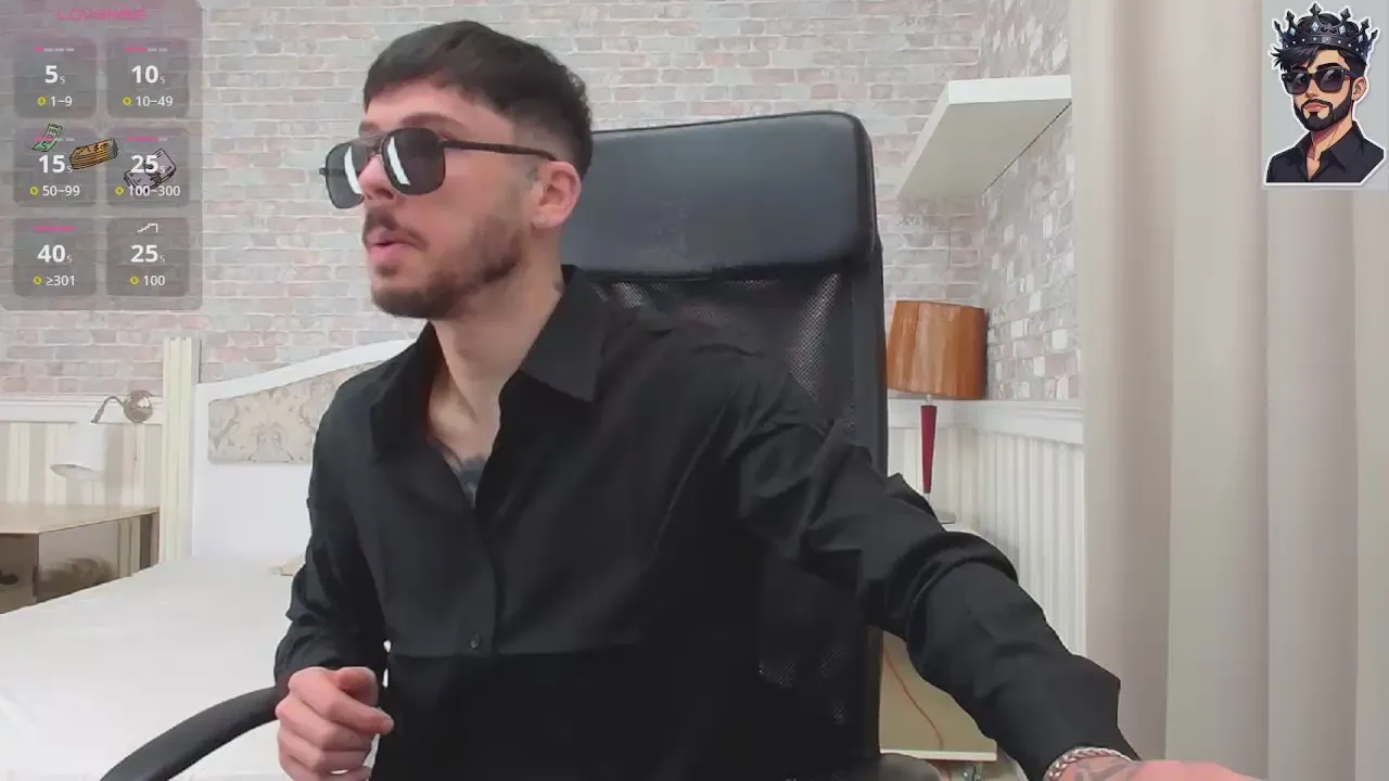 Offline JonahShaw on Cam4