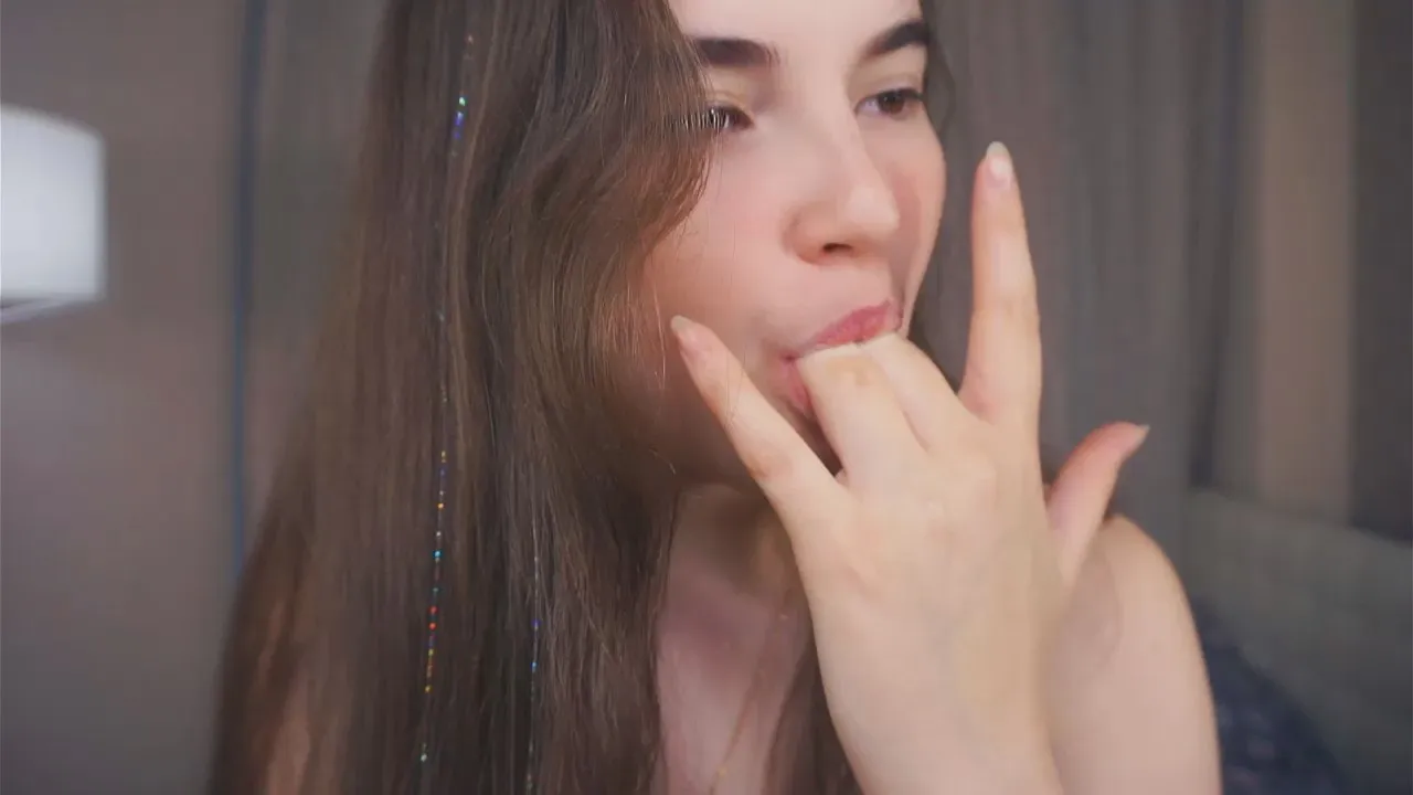 Offline JulianaBlow on Cam4