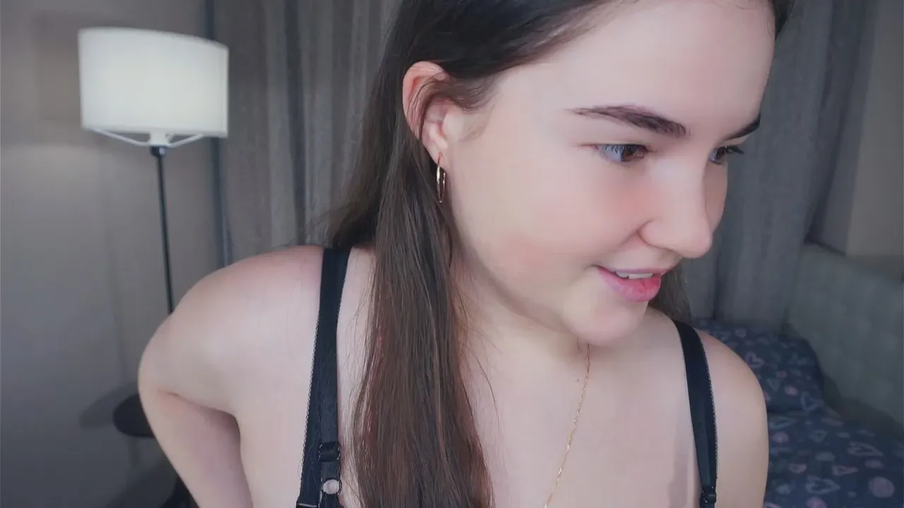 Offline JulianaBlow on Cam4