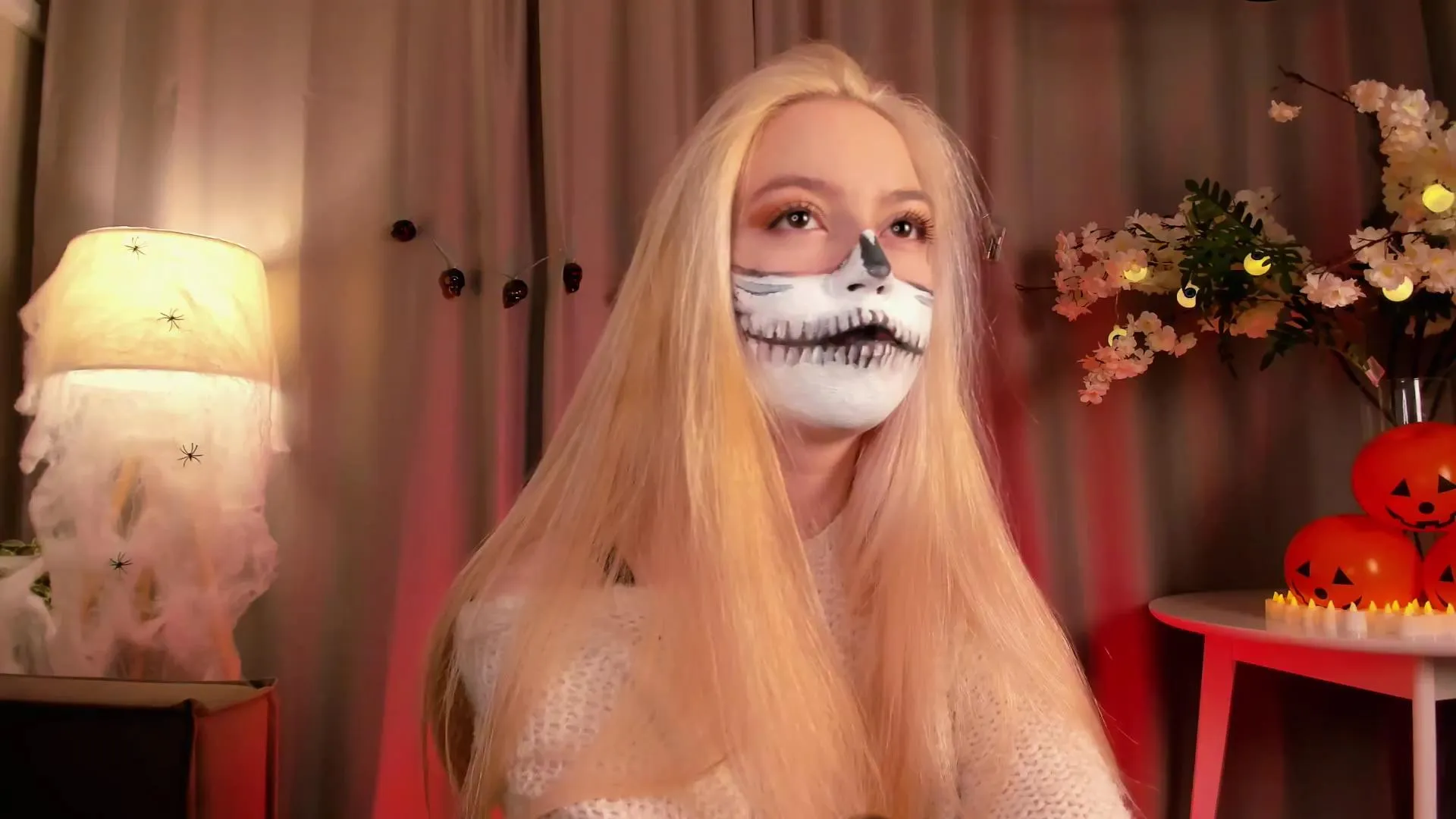 Freechat KarenLowe on Cam4