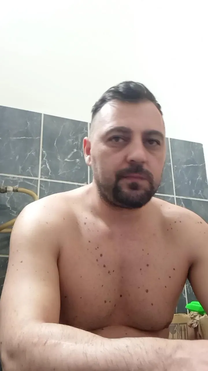 Offline kingjohnsnow on Cam4