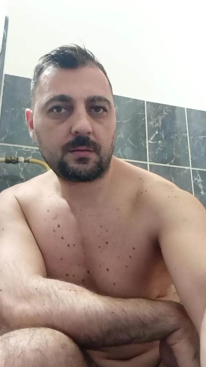 Offline kingjohnsnow on Cam4