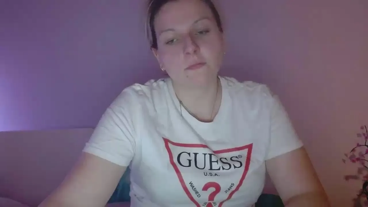 Offline KristineSensual on Cam4