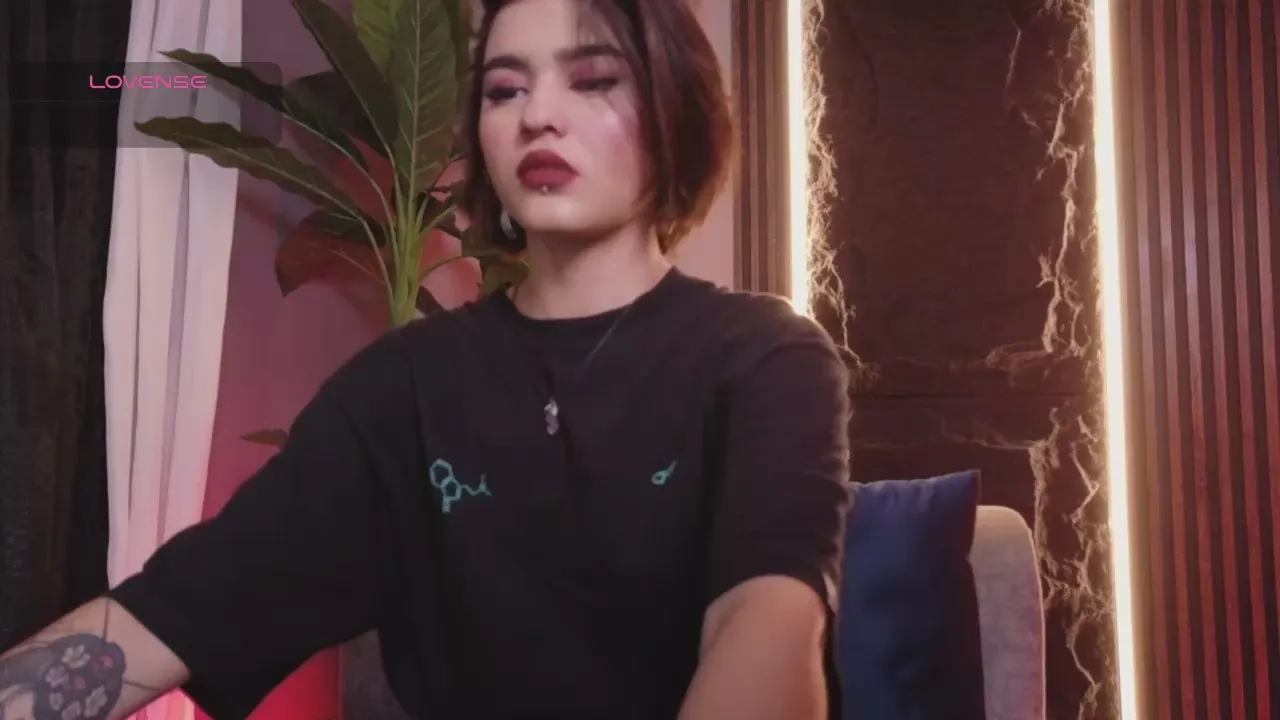 Freechat la_diabla_1 on Cam4