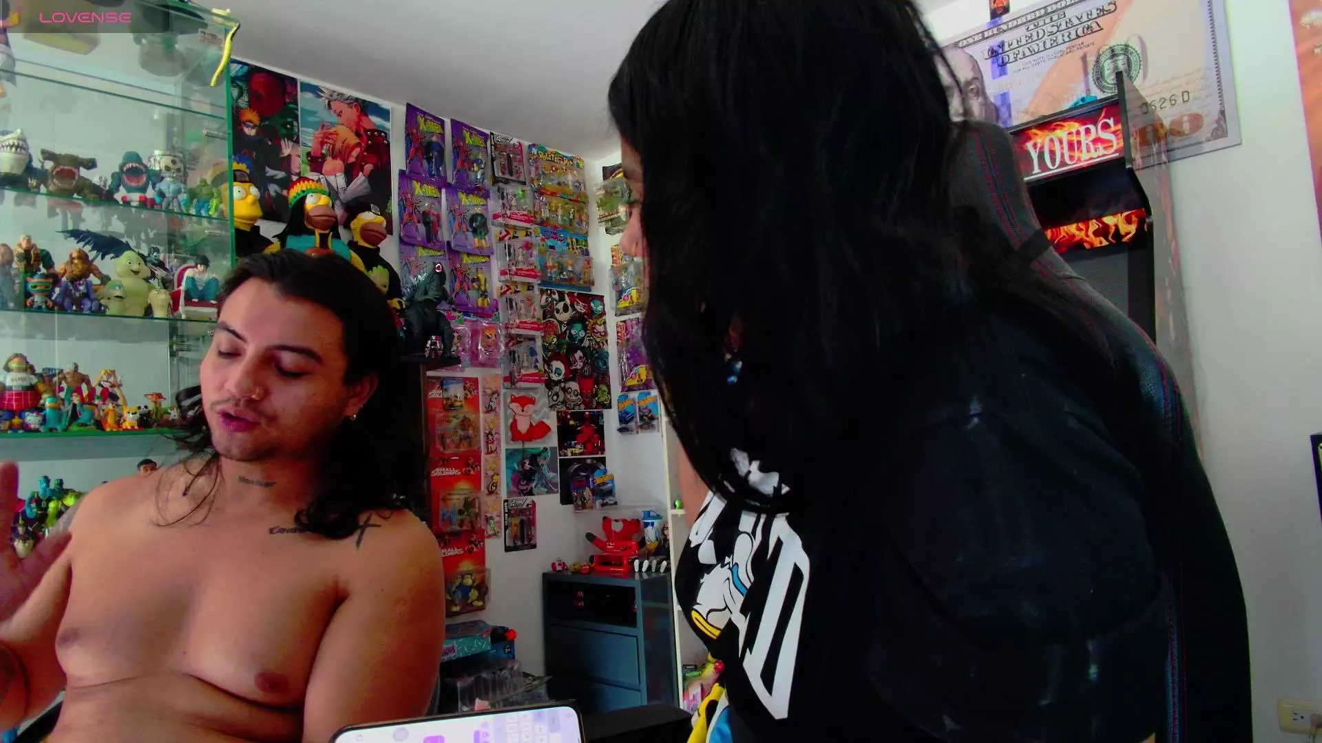 Freechat latin_couple77 on Cam4