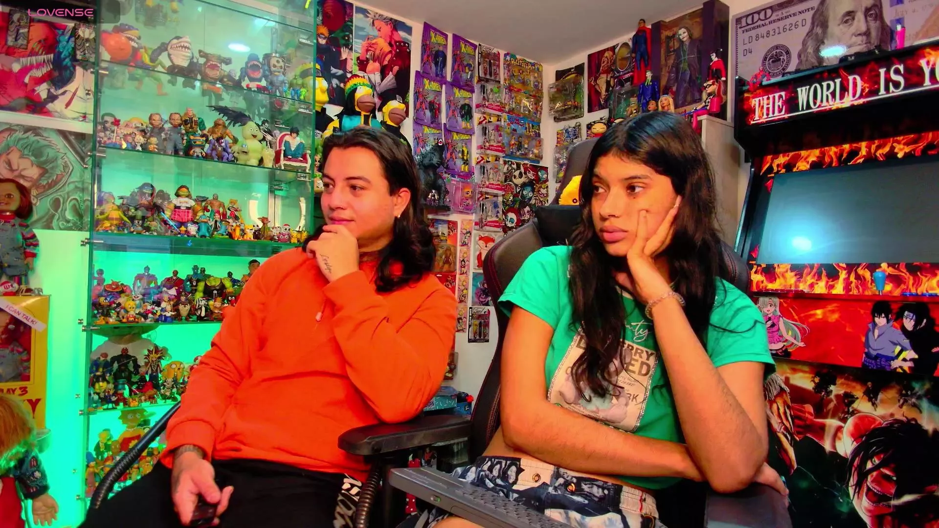 Freechat latin_couple77 on Cam4