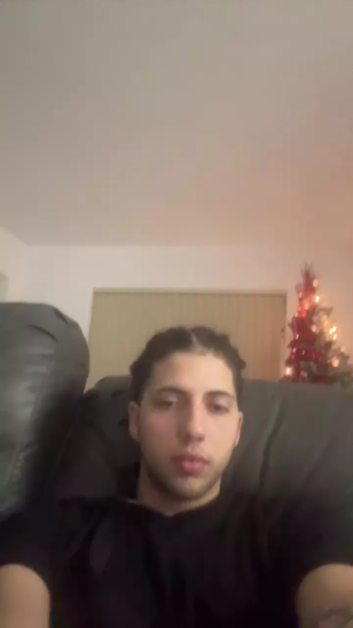 Offline Latinnot43 on Cam4