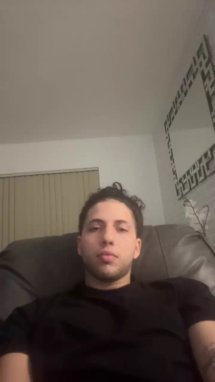 Offline Latinnot43 on Cam4