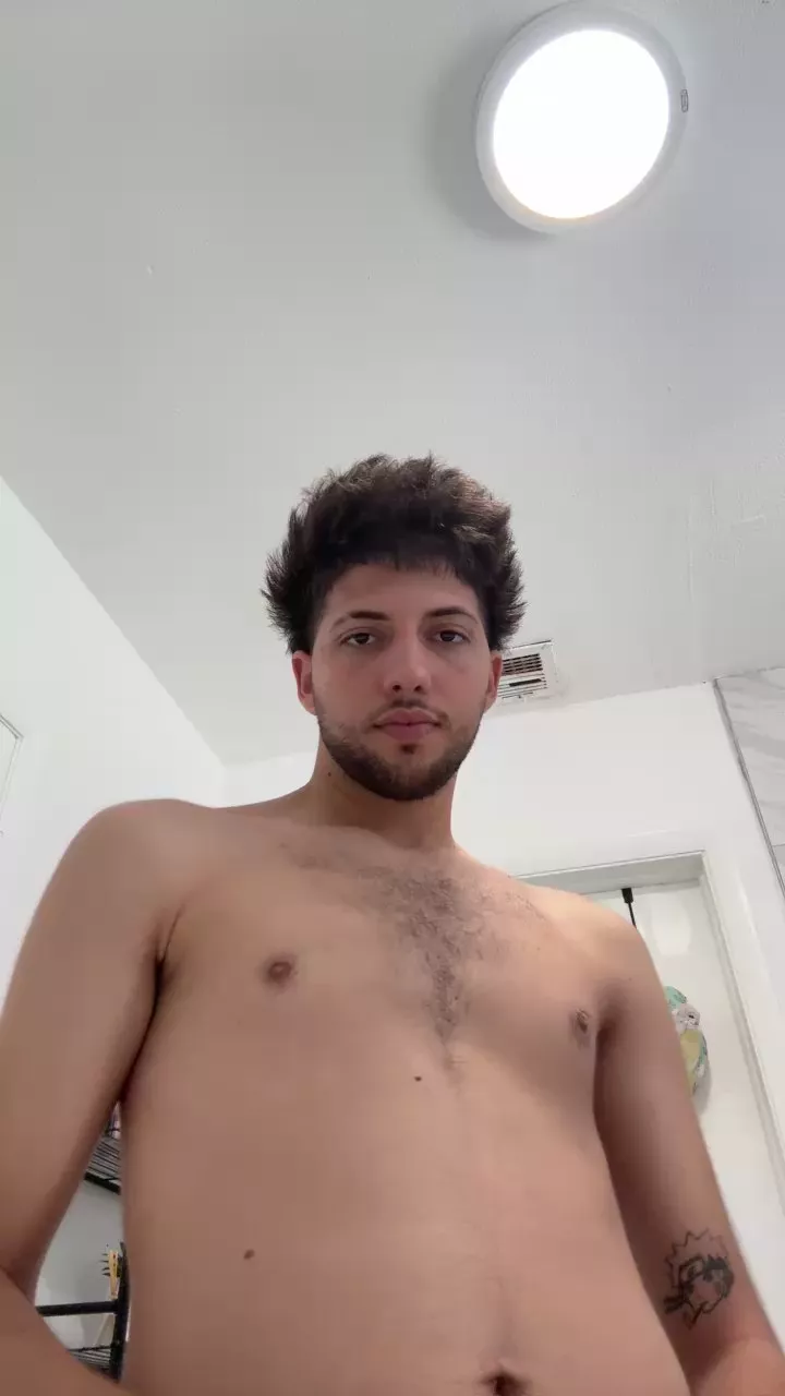 Offline Latinnot43 on Cam4