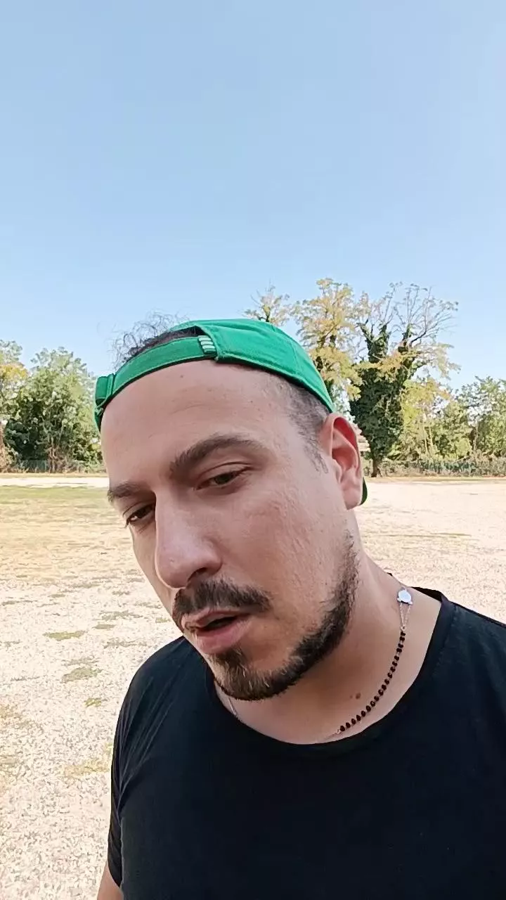 Offline Legolar on Cam4