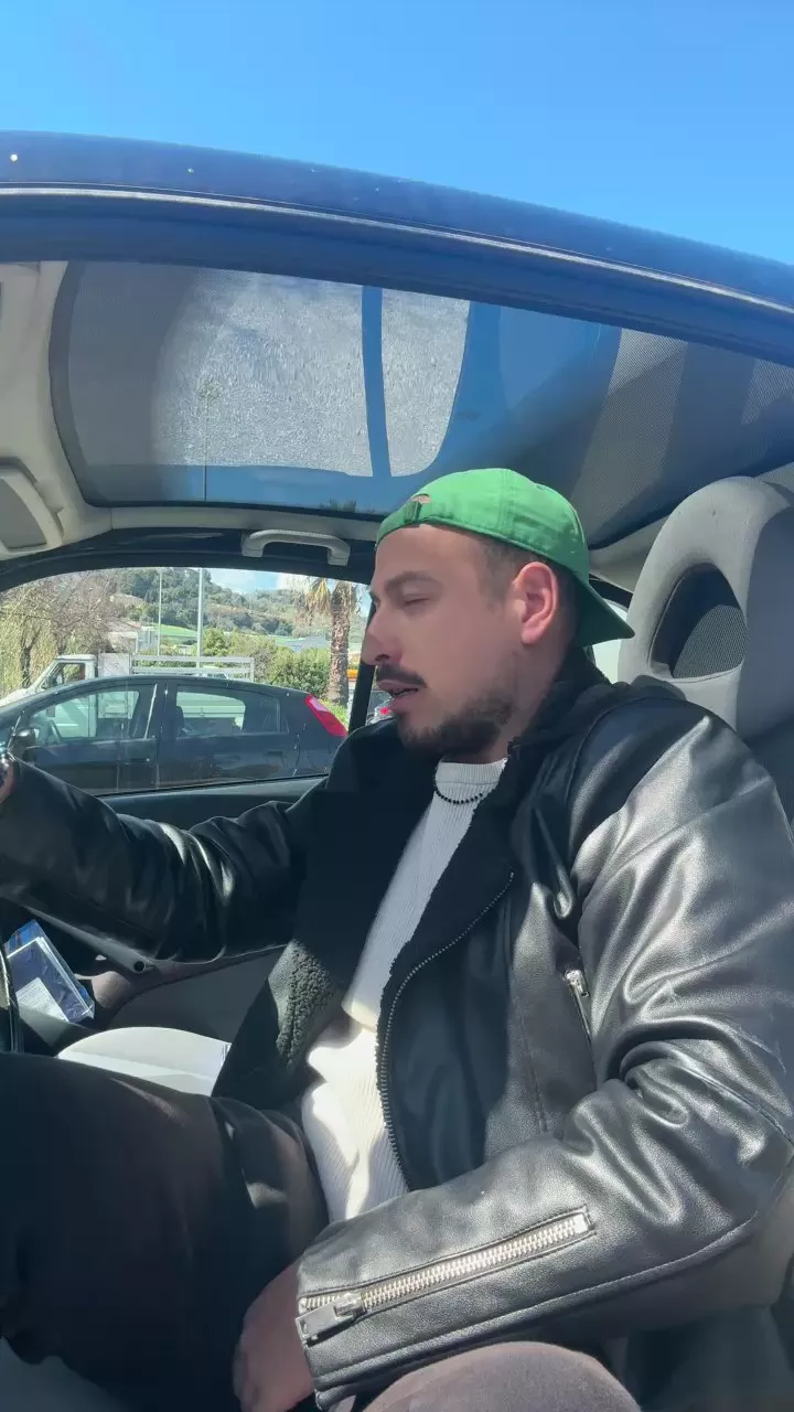 Offline Legolar on Cam4