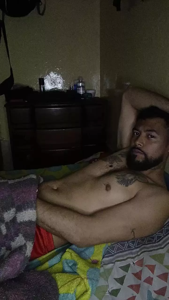 Offline LeonBigCock24 on Cam4