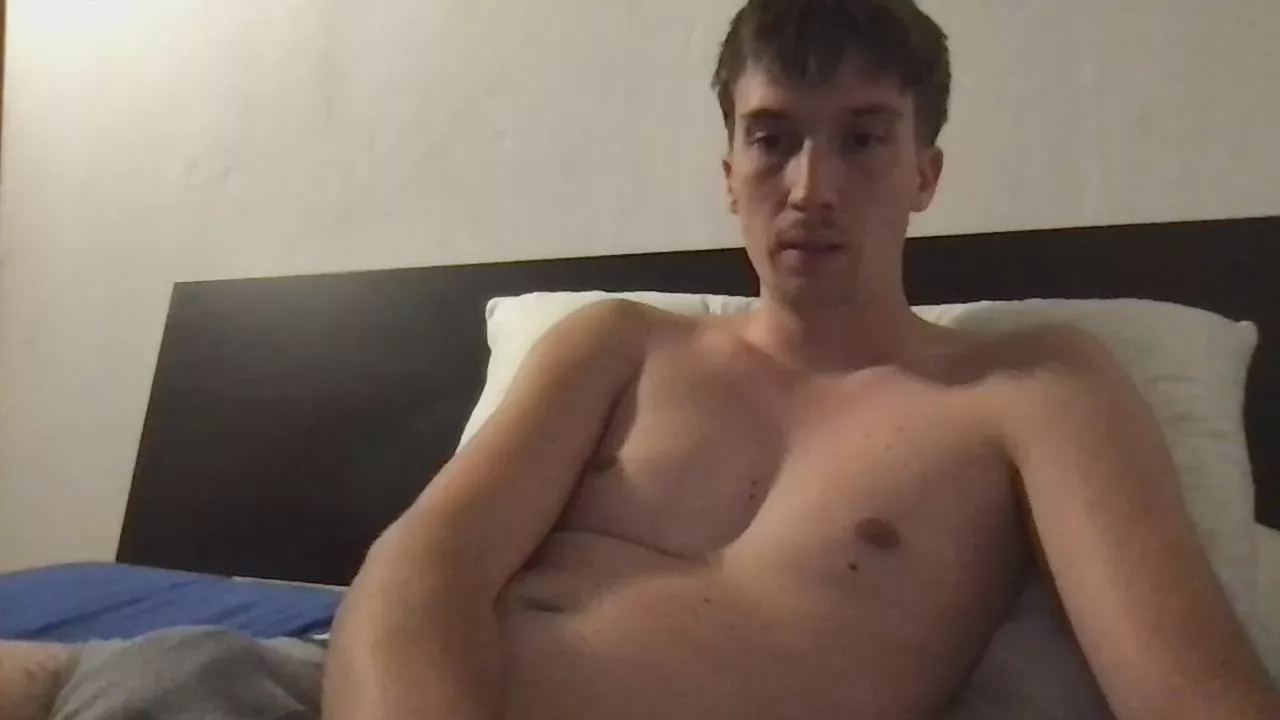 Offline LeonToPlay on Cam4