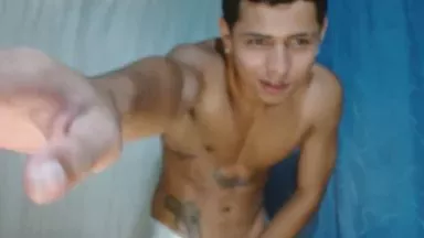 Offline Lil_condor_bby1 on Cam4