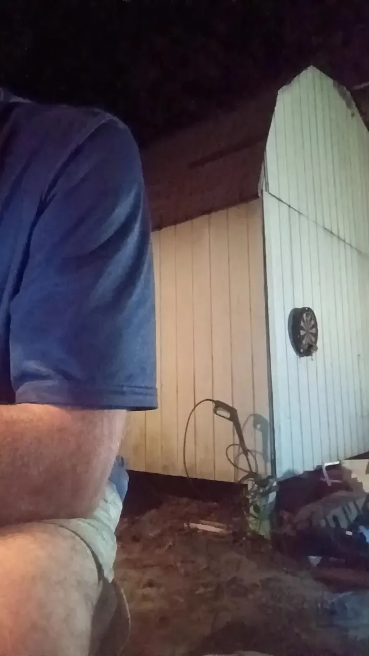 Littleguy25 —  #findom #twink #cute #amateur #clouds #smoke #ass