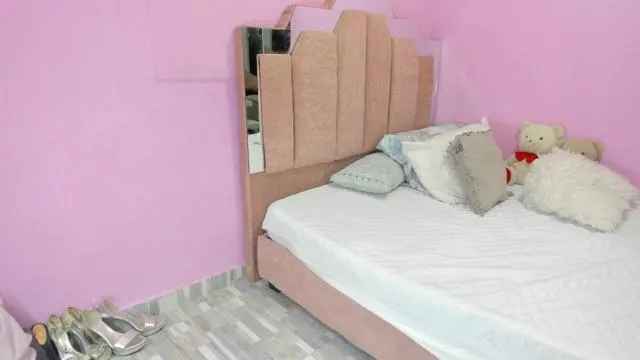 Offline LoveQueen2 on Cam4