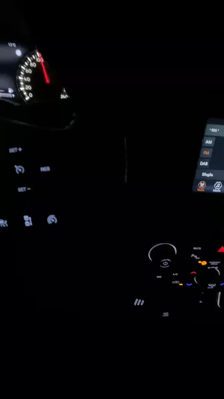 Offline lucapublic on Cam4