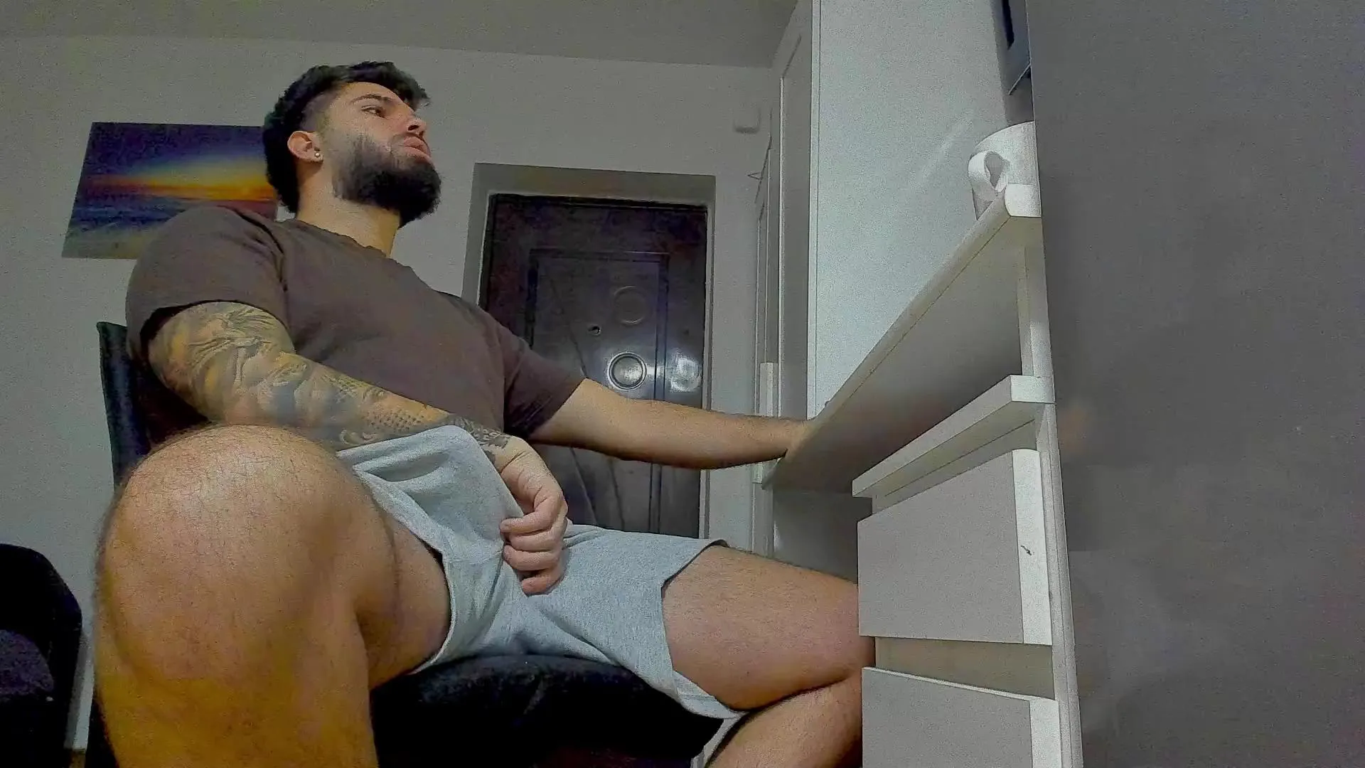 Cam4 LukeDenver is Freechat LukeDenver — #C2C #femdom #striptease #master #cum ##party #smoke