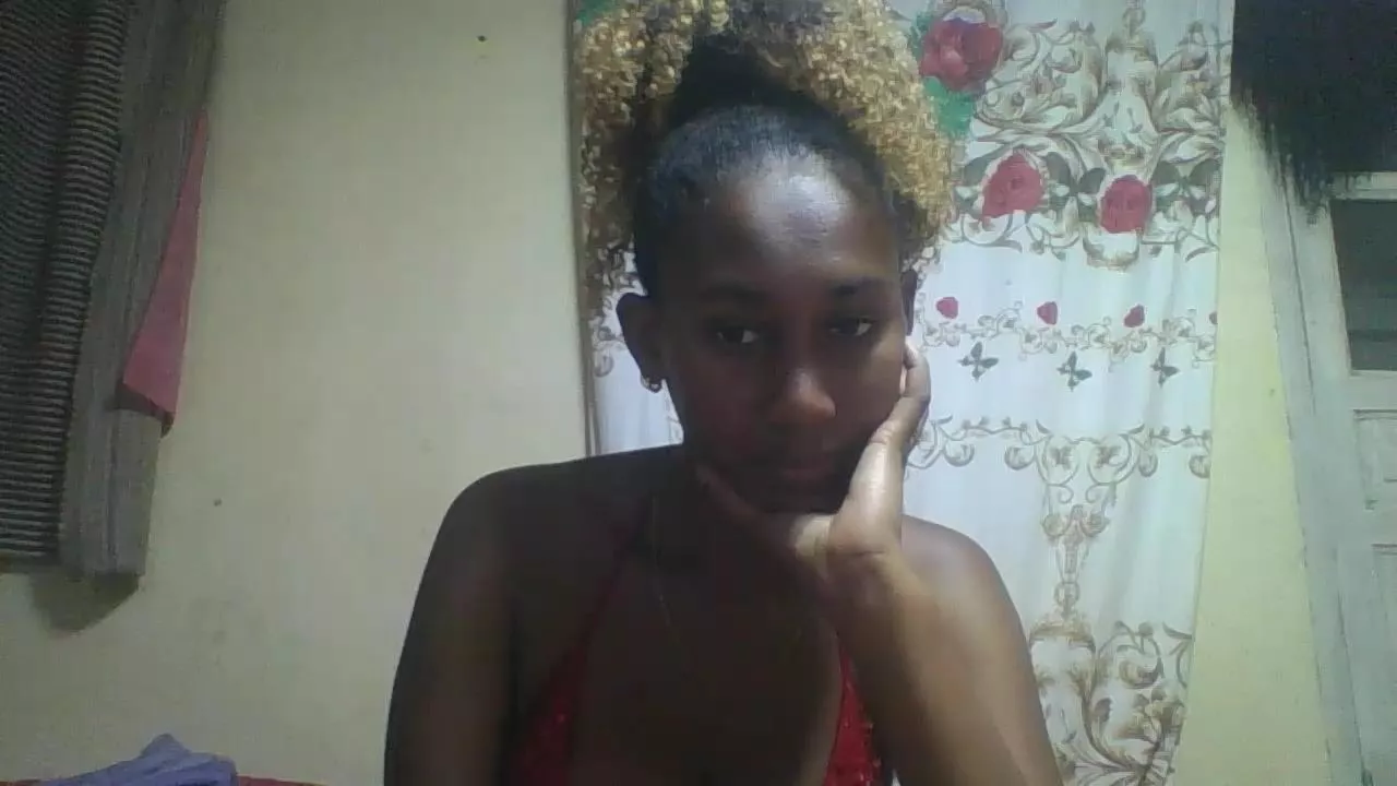 Offline Lundatafit on Cam4