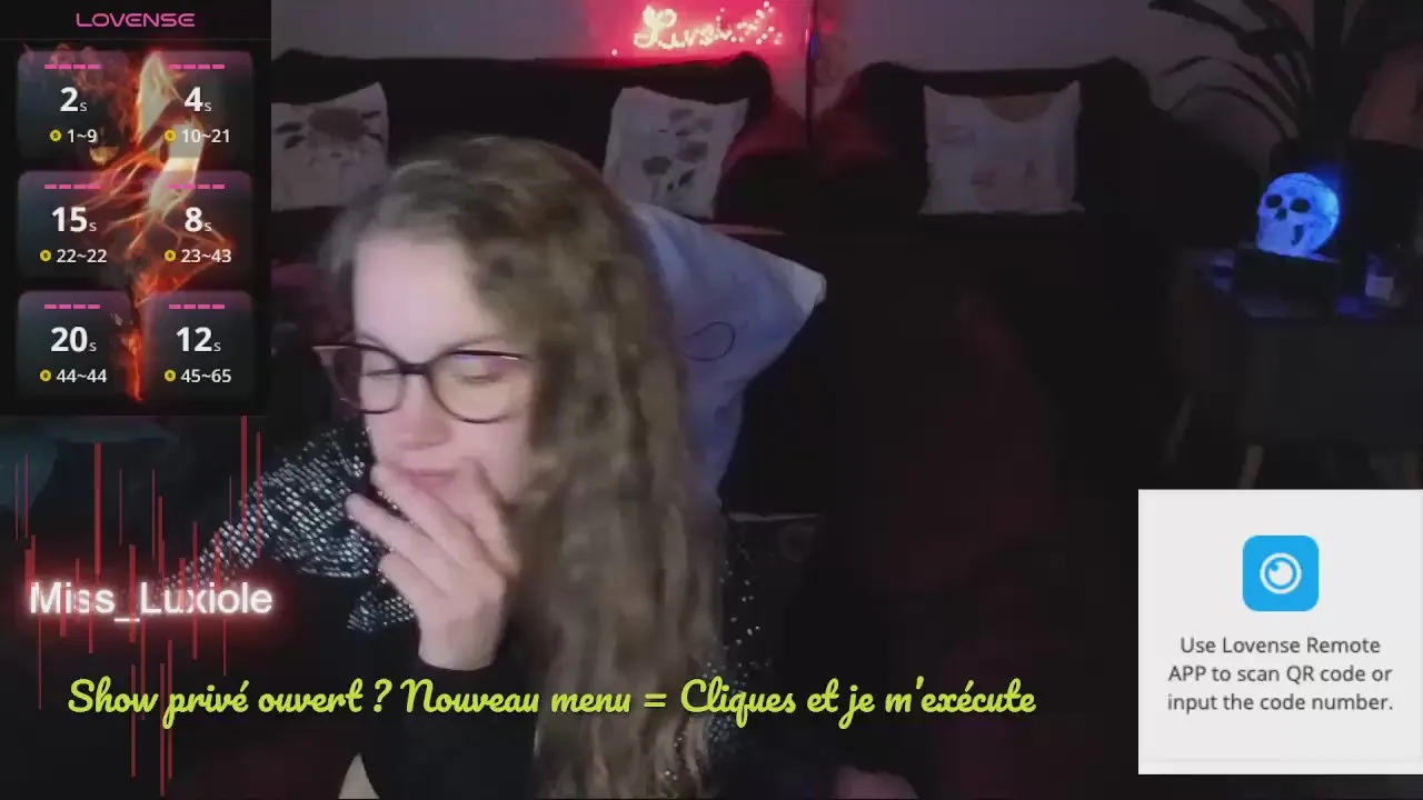 Offline Luxiole on Cam4