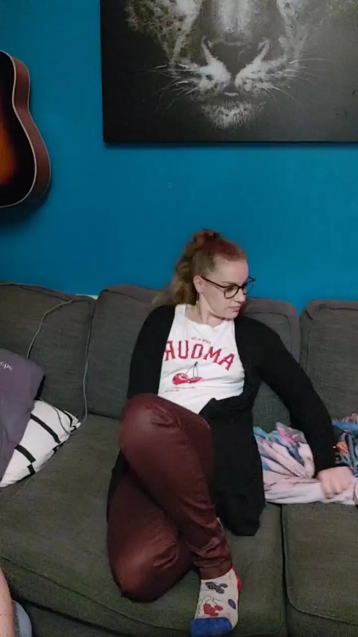 Offline Luxiole on Cam4