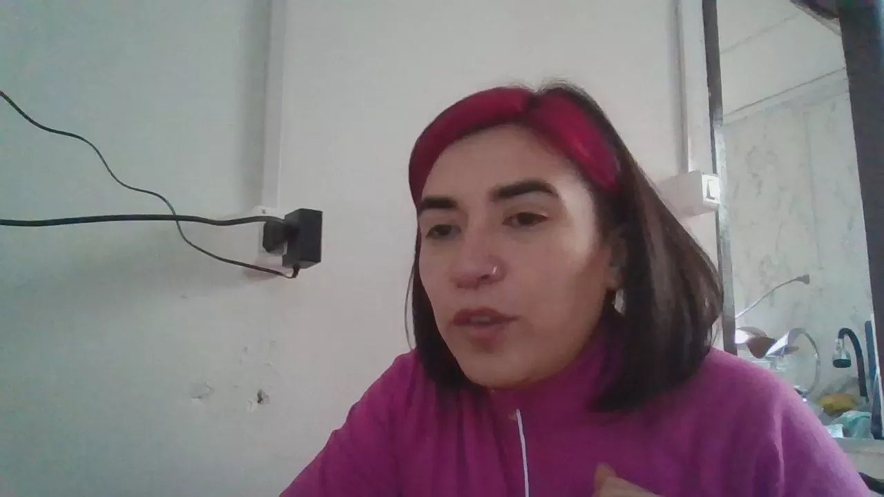 Madamepiaceri on Cam4 