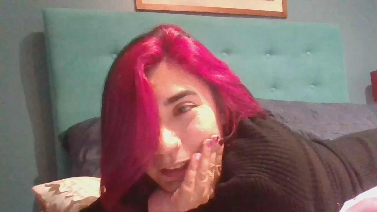 Madamepiaceri on Cam4 