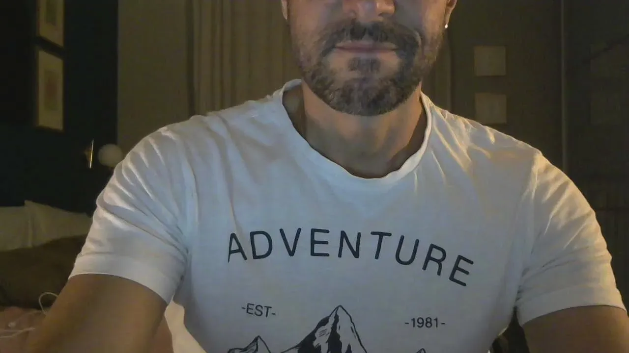 Offline madmaxifun on Cam4