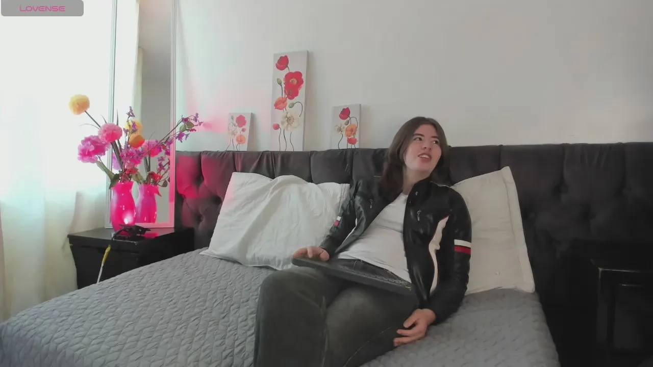 Freechat MichelandChris on Cam4