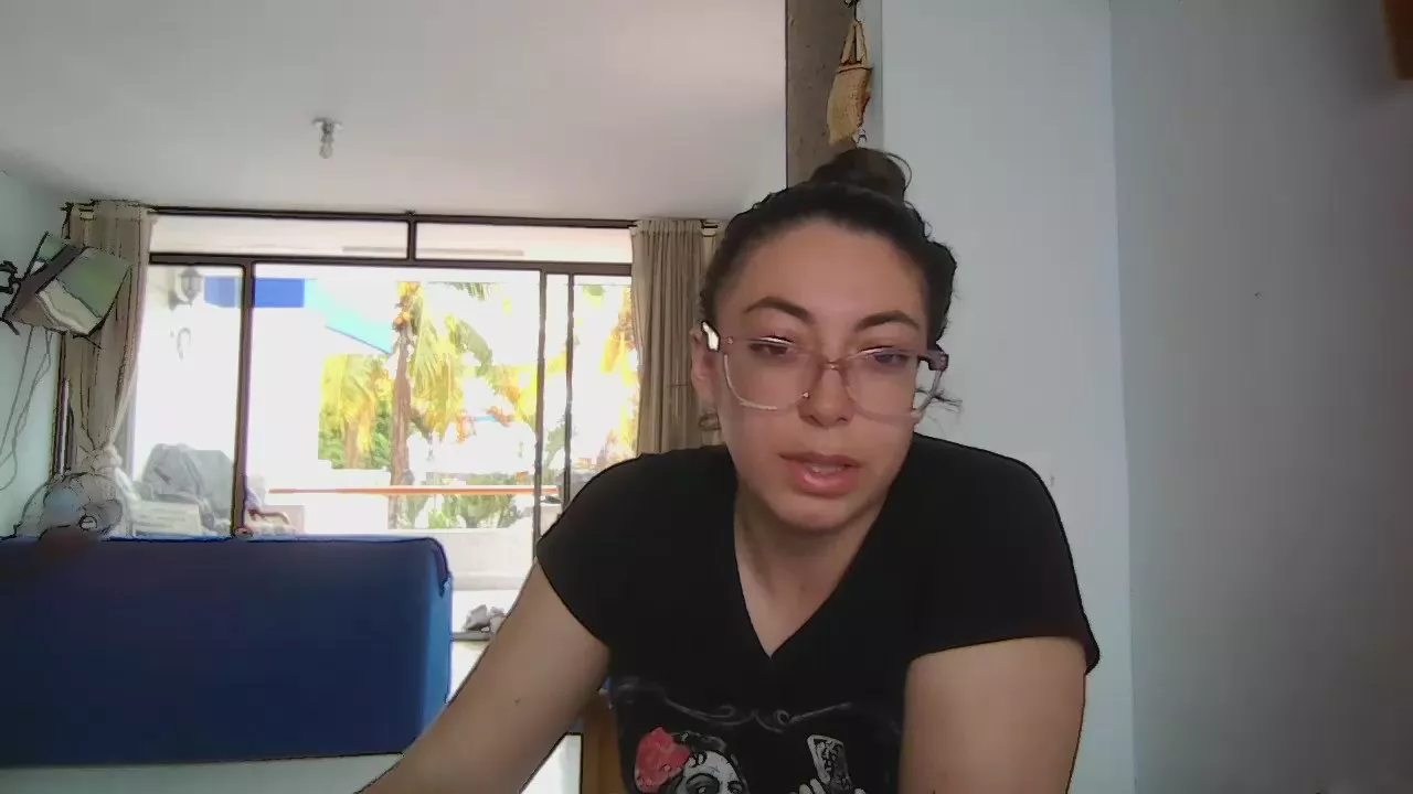 Offline Miranda_sexlove on Cam4