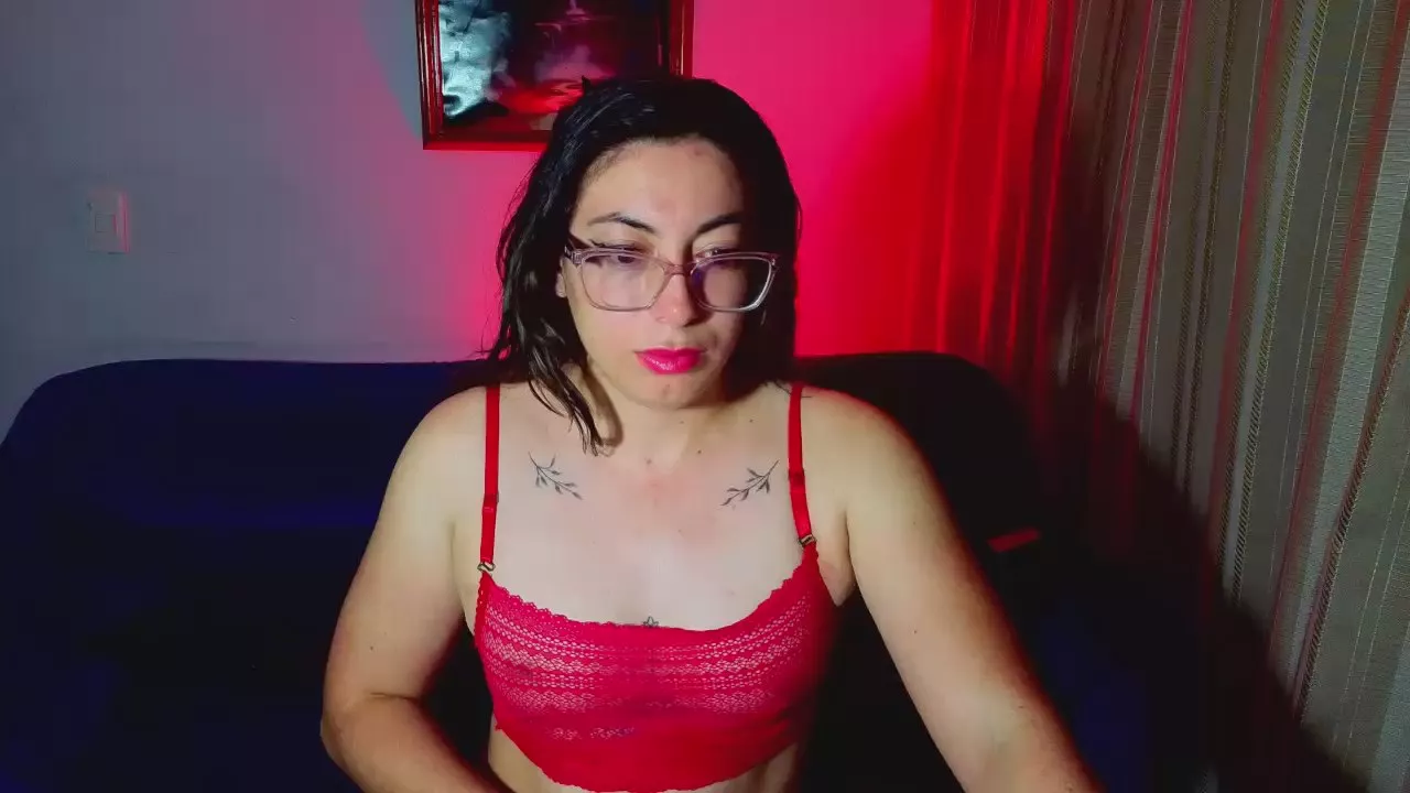 Offline Miranda_sexlove on Cam4