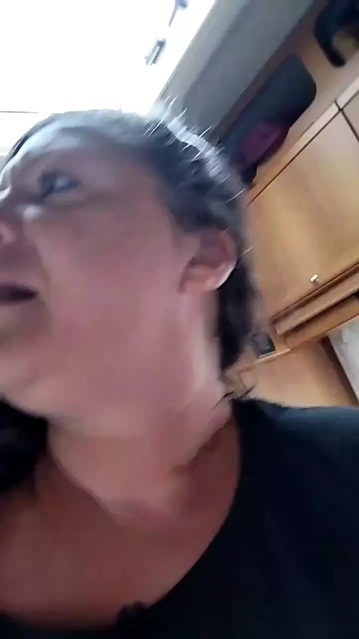 Offline MissKemikal on Cam4