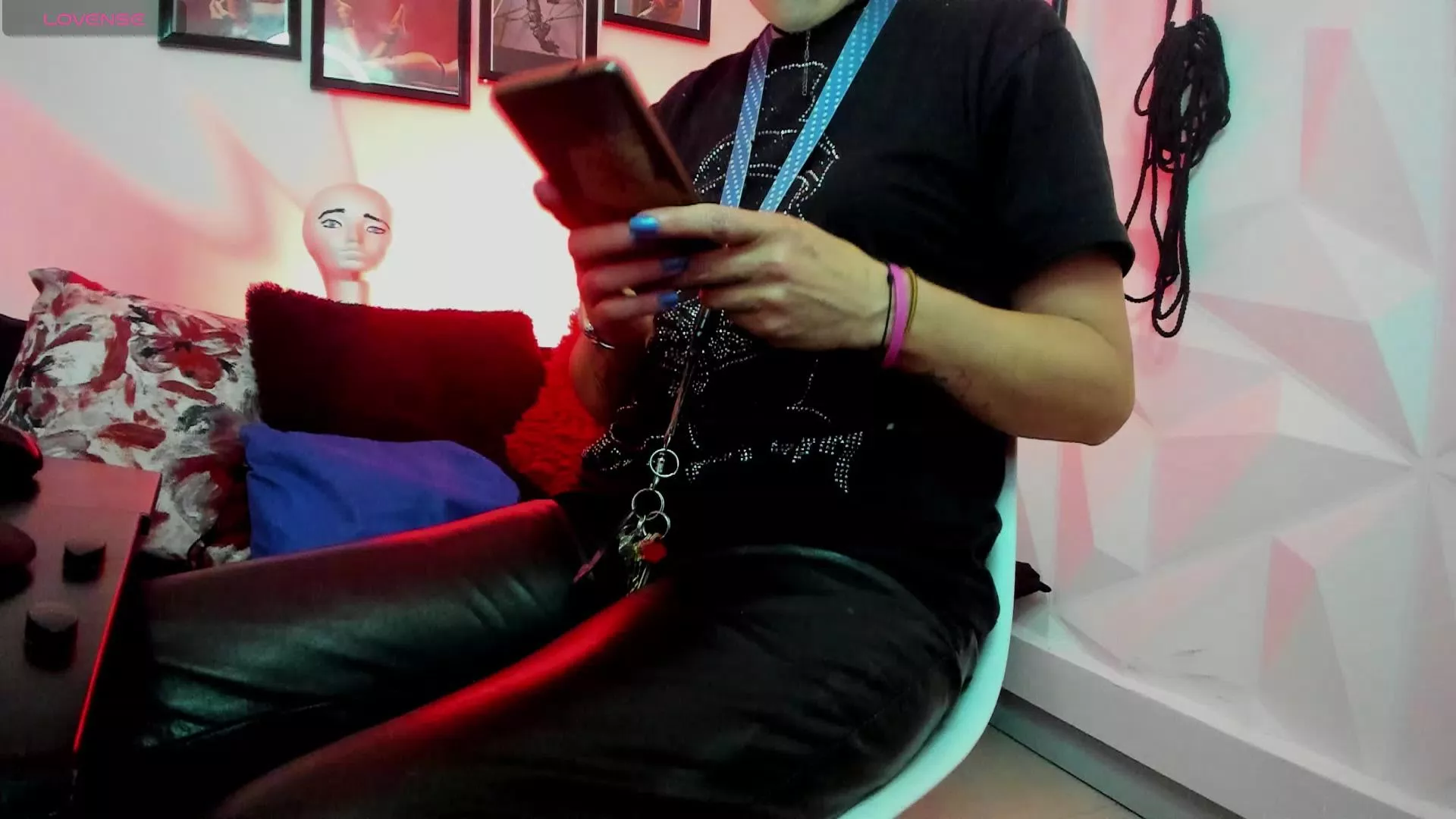 Offline MistressNyx_cg on Cam4