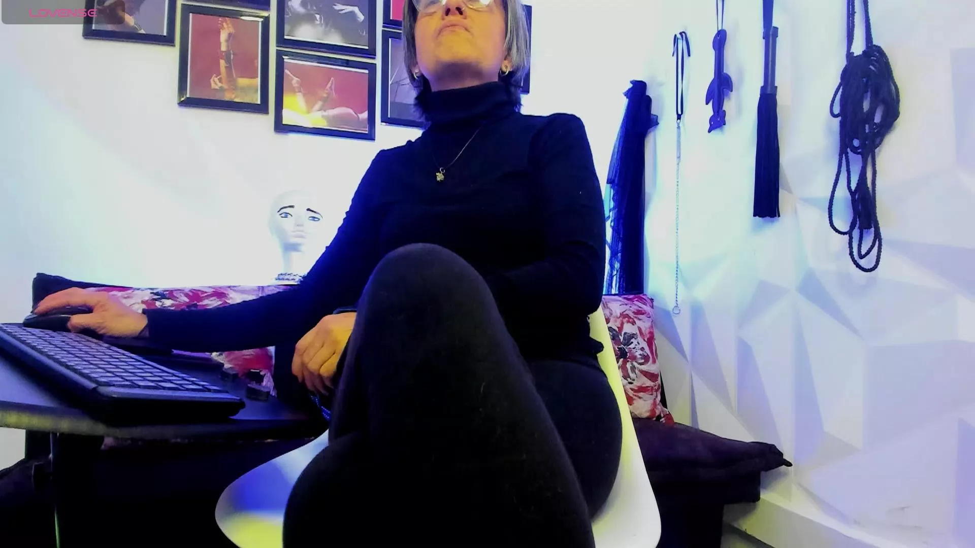 Offline MistressNyx_cg on Cam4