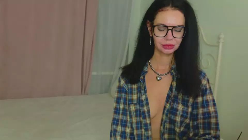 Offline Morgenstern__ on Cam4