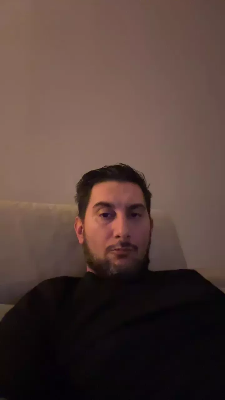 Offline mrlightxxx on Cam4