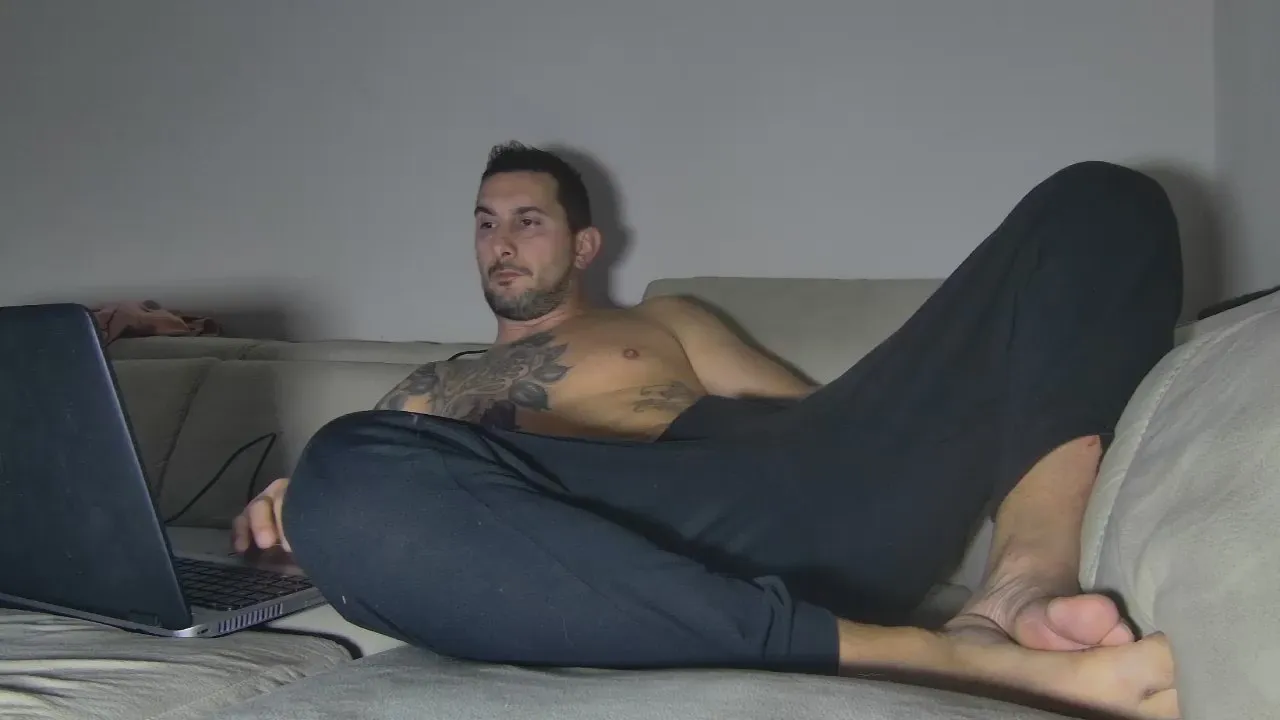 Offline mrlightxxx on Cam4