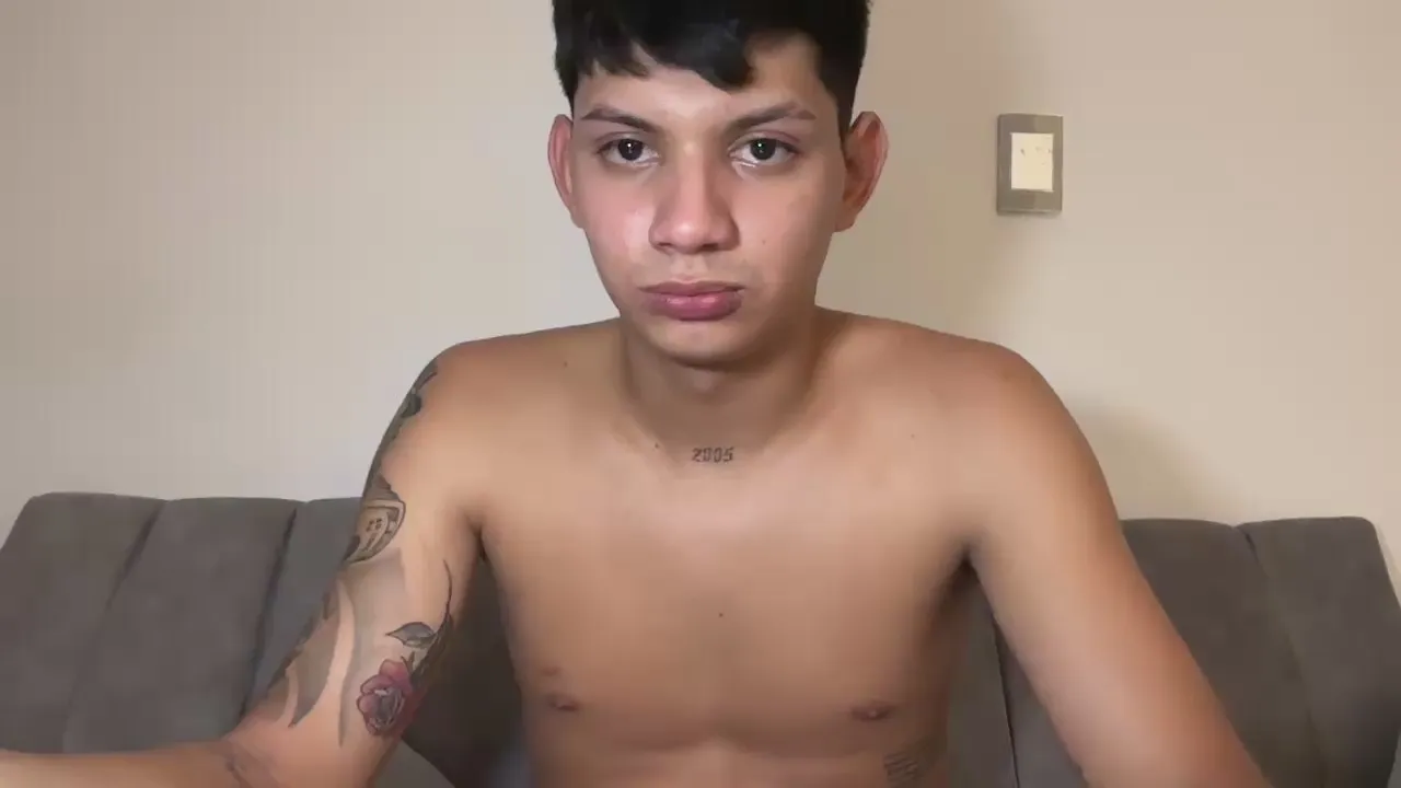 Offline naughty_daniel on Cam4